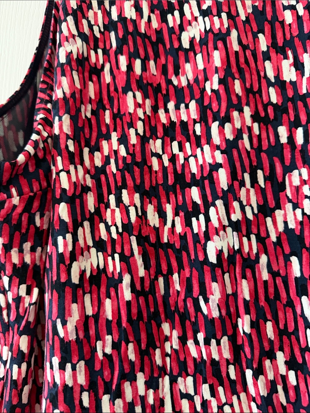NIC+ZOE Sleeveless V-Neck Tank in Pink Multi Print - Picture 3 of 4